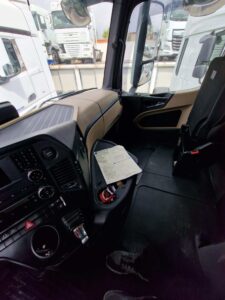 truck MERCEDES ACTROS 1851 FV017RW 114971